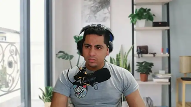 Snapshot of ElferXXX chatting on March 7, 2026, 10:15 pm ElferXXX online show from March 7, 2026, 10:15 pm