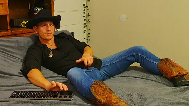 Snapshot of zack_Fisher chatting on December 20, 2025, 12:57 am zack Fisher online show from December 20, 2025, 12:57 am