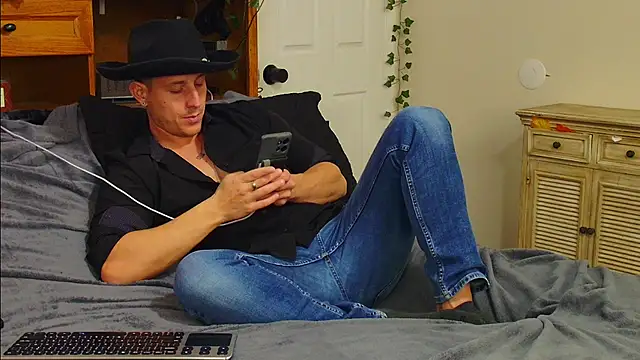 Snapshot of zack_Fisher chatting on February 6, 2026, 12:28 am zack Fisher online show from February 6, 2026, 12:28 am