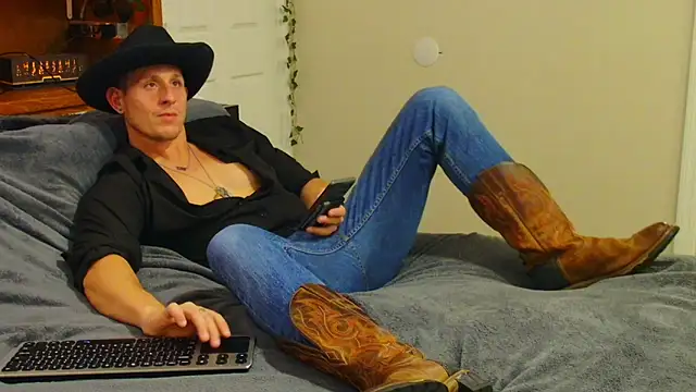 Snapshot of zack_Fisher chatting on December 19, 2025, 12:14 am zack Fisher online show from December 19, 2025, 12:14 am