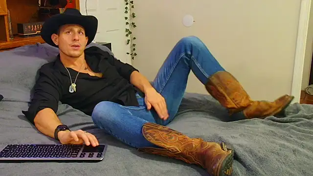 Snapshot of zack_Fisher chatting on December 22, 2025, 1:39 am zack Fisher online show from December 22, 2025, 1:39 am