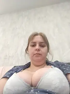 Snapshot of Lady_nice_cat chatting on October 18, 2025, 4:31 pm Lady nice cat online show from October 18, 2025, 4:31 pm