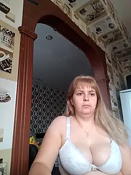 Snapshot of Lady_nice_cat chatting on September 16, 2025, 2:23 am Lady nice cat online show from September 16, 2025, 2:23 am