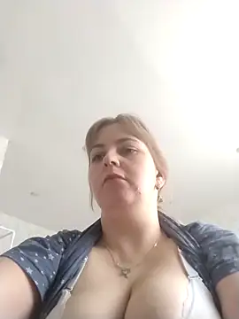 Snapshot of Lady_nice_cat chatting on October 18, 2025, 4:25 am Lady nice cat online show from October 18, 2025, 4:25 am