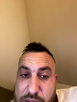 Snapshot of cosmin9000 chatting on November 9, 2025, 8:51 am cosmin9000 online show from November 9, 2025, 8:51 am