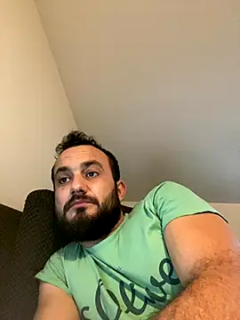 Snapshot of cosmin9000 chatting on November 2, 2025, 7:46 am cosmin9000 online show from November 2, 2025, 7:46 am