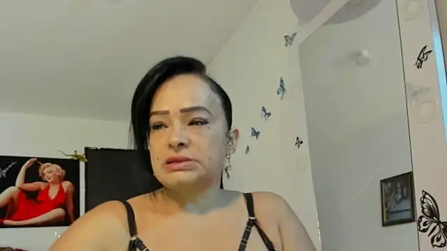 Snapshot of seleneh chatting on May 18, 2026, 6:23 pm seleneh online show from May 18, 2026, 6:23 pm