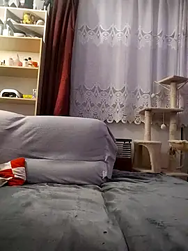 Snapshot of LauraBaby chatting on November 2, 2025, 4:01 pm LauraBaby online show from November 2, 2025, 4:01 pm