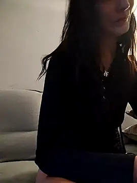 Snapshot of LauraBaby chatting on November 6, 2025, 7:40 pm LauraBaby online show from November 6, 2025, 7:40 pm