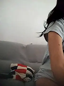 Snapshot of LauraBaby chatting on September 30, 2025, 7:03 am LauraBaby online show from September 30, 2025, 7:03 am