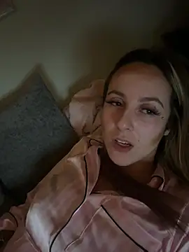 Miss emilee online show from December 17, 2024, 11:38 pm