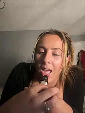 Miss emilee online show from September 13, 2025, 6:52 pm