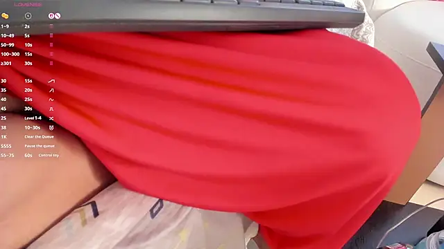 Amina hafsa online show from March 25, 2026, 6:29 pm