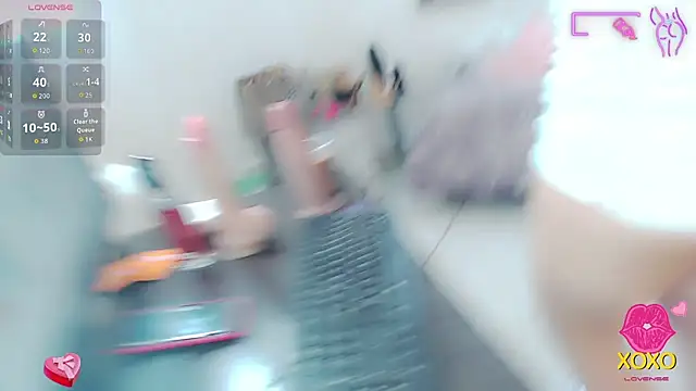 Snapshot of sasha_mom69_ chatting on September 19, 2025, 3:27 pm sasha mom69 online show from September 19, 2025, 3:27 pm