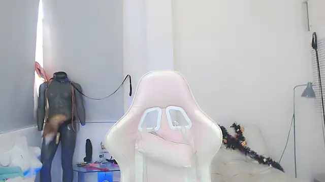 Snapshot of sasha_mom69_ chatting on November 6, 2025, 4:33 pm sasha mom69 online show from November 6, 2025, 4:33 pm