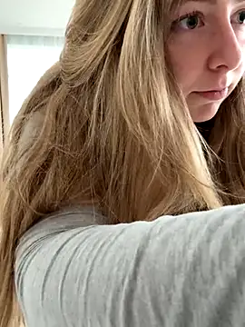 Snapshot of curvyflawless chatting on September 14, 2025, 4:46 am curvyflawless online show from September 14, 2025, 4:46 am