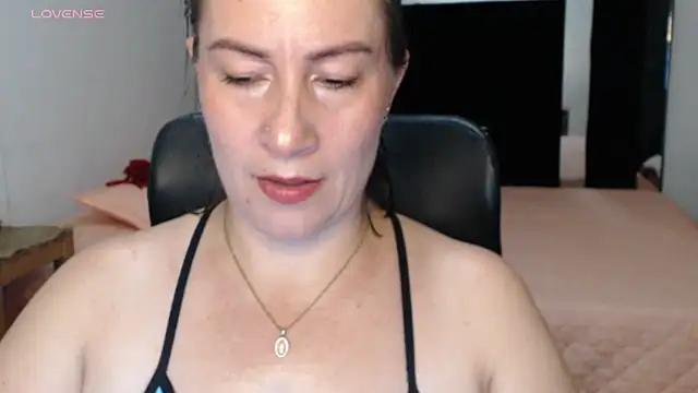 Snapshot of CATRINA-83 chatting on May 28, 2026, 5:52 pm CATRINA-83 online show from May 28, 2026, 5:52 pm