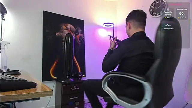 Nicolas Fellener online show from November 23, 2025, 4:00 am