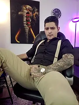 Nicolas Fellener online show from April 6, 2026, 4:19 am