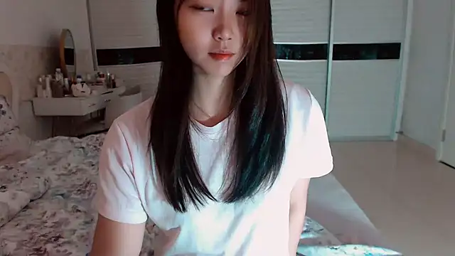 -Lucky Girl online show from July 5, 2026, 2:16 am