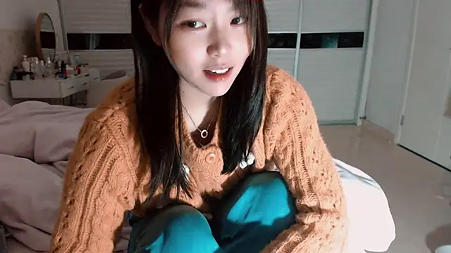 -Lucky Girl online show from March 5, 2026, 12:51 am