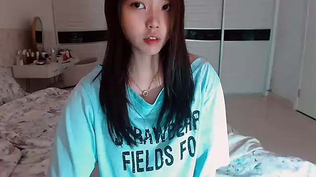 -Lucky Girl online show from July 1, 2026, 2:12 am