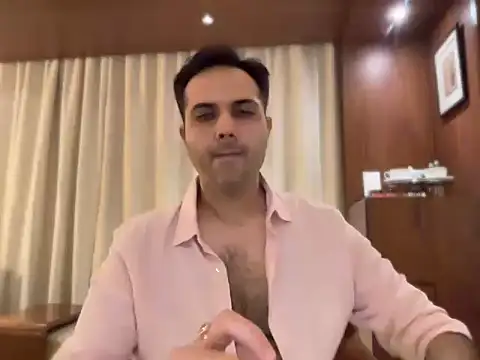 Snapshot of immog727 chatting on October 12, 2025, 5:14 pm immog727 online show from October 12, 2025, 5:14 pm