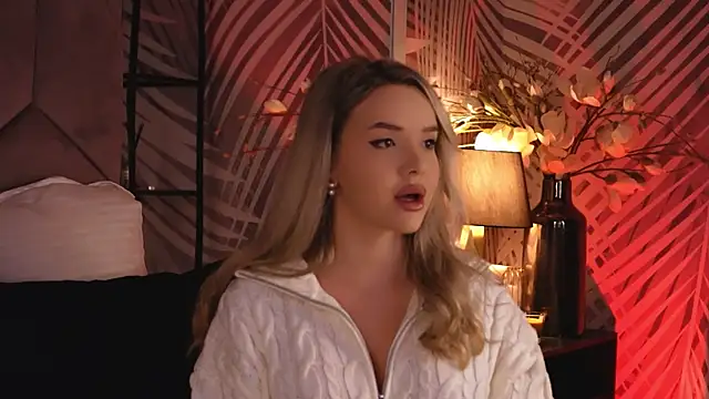 KatyaBelle online show from November 22, 2025, 8:18 pm