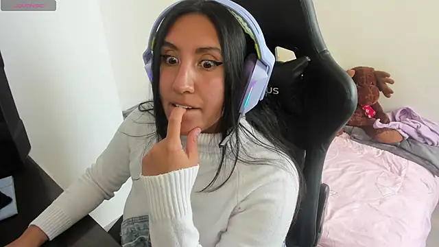 Snapshot of nerdgirl_314 chatting on January 13, 2025, 8:15 pm nerdgirl 314 online show from January 13, 2025, 8:15 pm