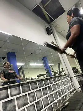 emmyjhonson07 online show from February 27, 2025, 11:28 am