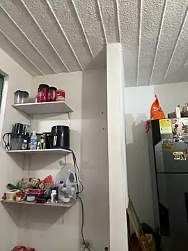 emmyjhonson07 online show from April 10, 2026, 11:28 am