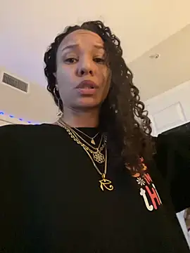 Snapshot of _Neeka_ chatting on November 20, 2025, 3:12 pm Neeka online show from November 20, 2025, 3:12 pm