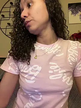 Snapshot of _Neeka_ chatting on February 8, 2025, 4:14 am Neeka online show from February 8, 2025, 4:14 am