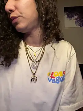 Snapshot of _Neeka_ chatting on February 14, 2026, 10:48 am Neeka online show from February 14, 2026, 10:48 am