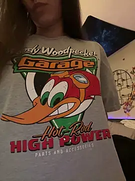 Snapshot of _Neeka_ chatting on January 20, 2025, 2:03 pm Neeka online show from January 20, 2025, 2:03 pm