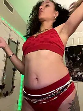 Snapshot of _Neeka_ chatting on January 18, 2026, 3:54 am Neeka online show from January 18, 2026, 3:54 am