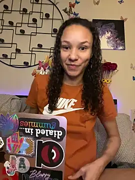 Snapshot of _Neeka_ chatting on January 15, 2025, 11:21 am Neeka online show from January 15, 2025, 11:21 am