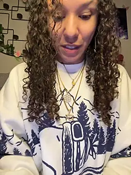 Snapshot of _Neeka_ chatting on October 19, 2025, 5:21 am Neeka online show from October 19, 2025, 5:21 am