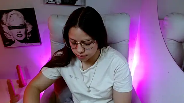 Snapshot of SamanthaRoldaan chatting on February 22, 2026, 7:26 pm SamanthaRoldaan online show from February 22, 2026, 7:26 pm