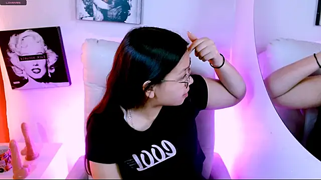 Snapshot of SamanthaRoldaan chatting on February 27, 2026, 3:34 pm SamanthaRoldaan online show from February 27, 2026, 3:34 pm