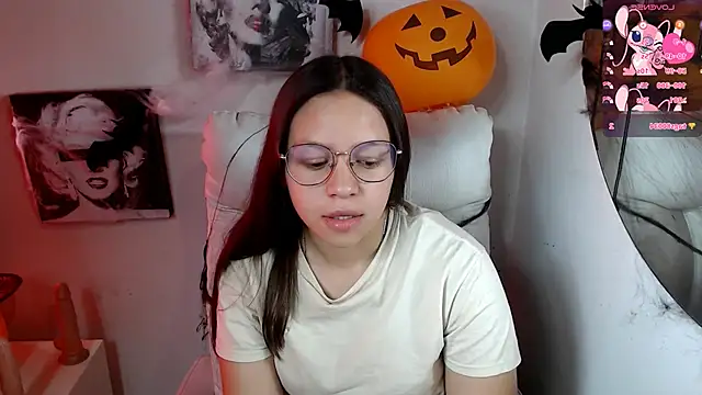 Snapshot of SamanthaRoldaan chatting on October 26, 2025, 2:17 pm SamanthaRoldaan online show from October 26, 2025, 2:17 pm