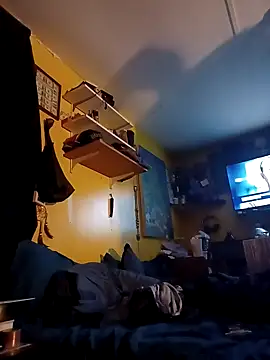 Snapshot of AutumnLights420 chatting on December 19, 2025, 2:26 am AutumnLights420 online show from December 19, 2025, 2:26 am