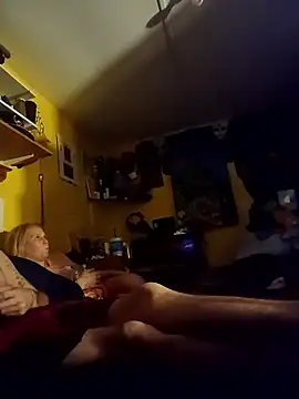 Snapshot of AutumnLights420 chatting on January 10, 2026, 7:47 am AutumnLights420 online show from January 10, 2026, 7:47 am