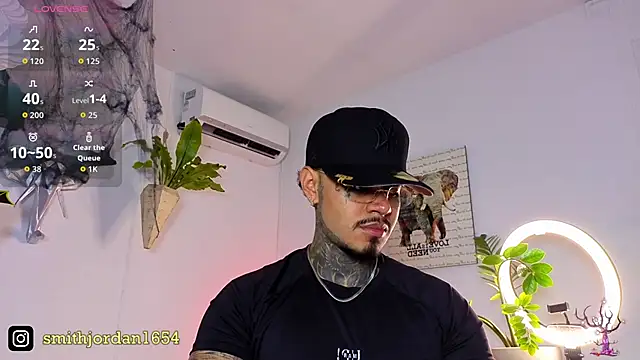 JordanSmiith  online show from October 31, 2025, 9:22 pm