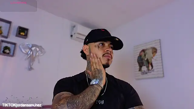 JordanSmiith  online show from January 13, 2026, 8:46 pm