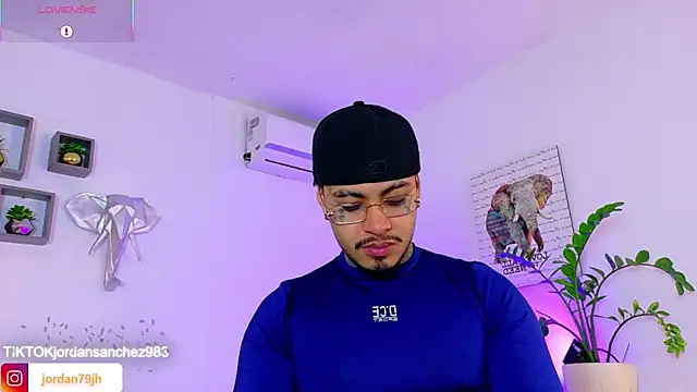 Snapshot of JordanSmiith_ chatting on May 2, 2026, 9:09 pm JordanSmiith online show from May 2, 2026, 9:09 pm