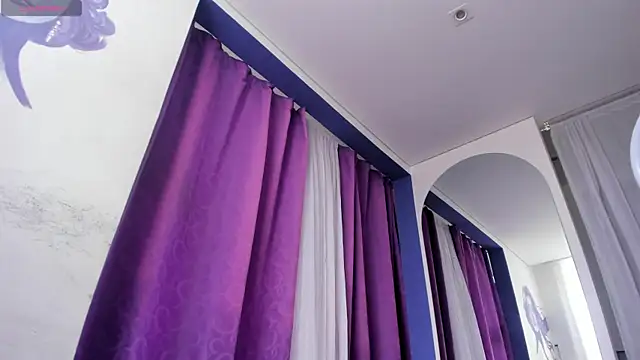 Snapshot of witchviolet chatting on May 31, 2026, 4:02 pm witchviolet online show from May 31, 2026, 4:02 pm
