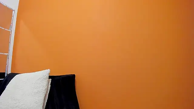 Snapshot of b3cky_ chatting on February 20, 2026, 6:19 am b3cky online show from February 20, 2026, 6:19 am