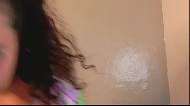 Snapshot of eva_daemon chatting on November 18, 2025, 12:04 am eva daemon online show from November 18, 2025, 12:04 am