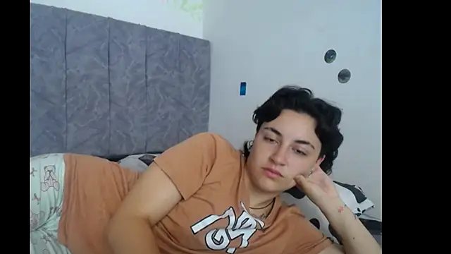 linda 33 online show from November 27, 2025, 1:55 pm